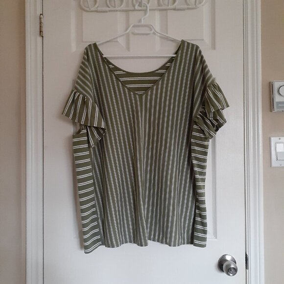 Terra & Sky Women's Size 2X (20W-22W) Green White Stripes Flutter Sleeve Shirt - Picture 3 of 10